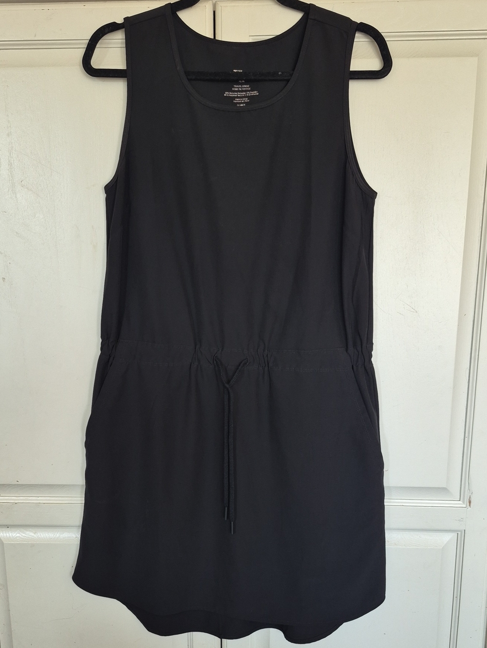 Sleeveless Black Drawstring Waist Lightweight Travel Dress